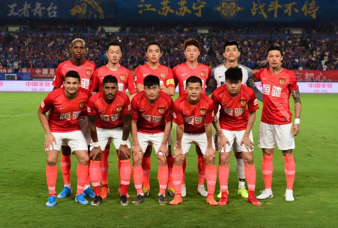 强调在同一 强调在同一