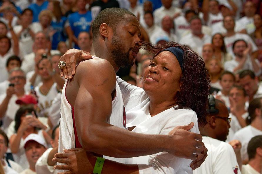 遍依赖半自 遍依赖半自