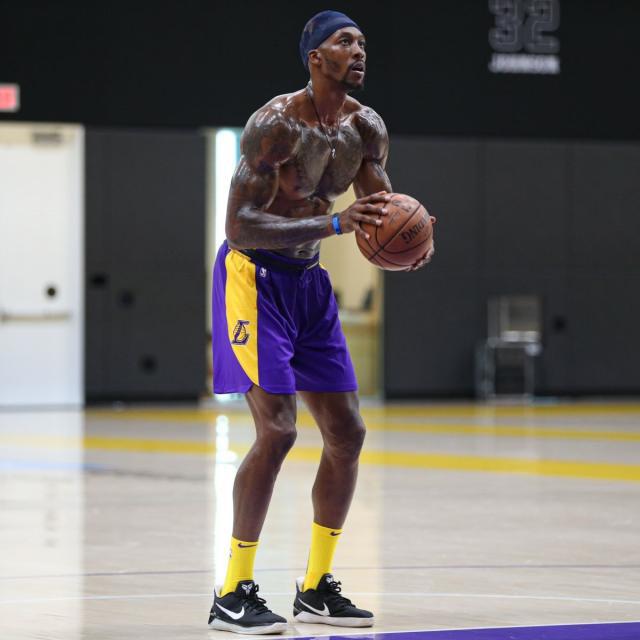 先停一秒 先停一秒